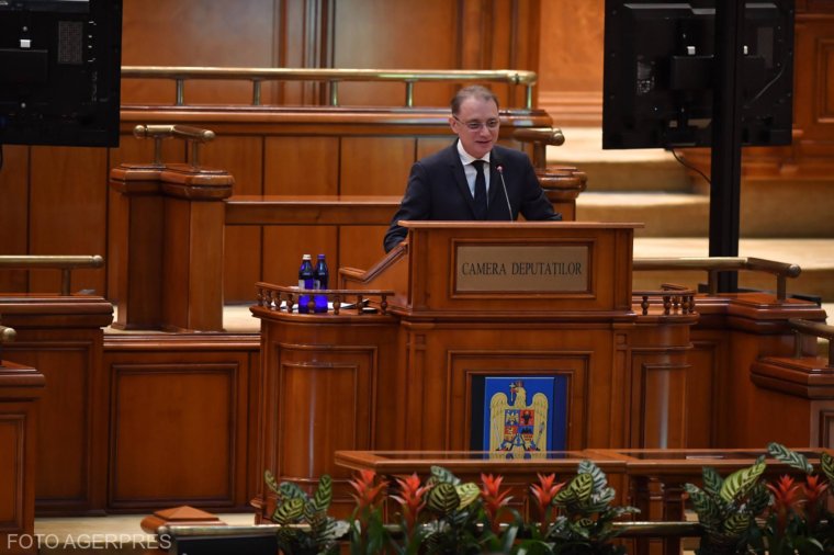 A Niculescu-kormány tagjai letették a hivatali esküt a Cotroceni-palotában