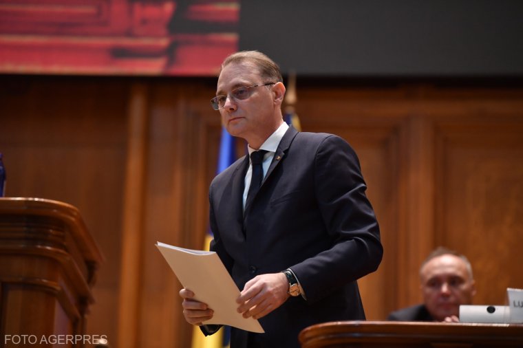 Hónapokig tartó ügyvivő kormányzás után bizalmat szavazott a parlament a Luca Niculescu vezette kormánynak