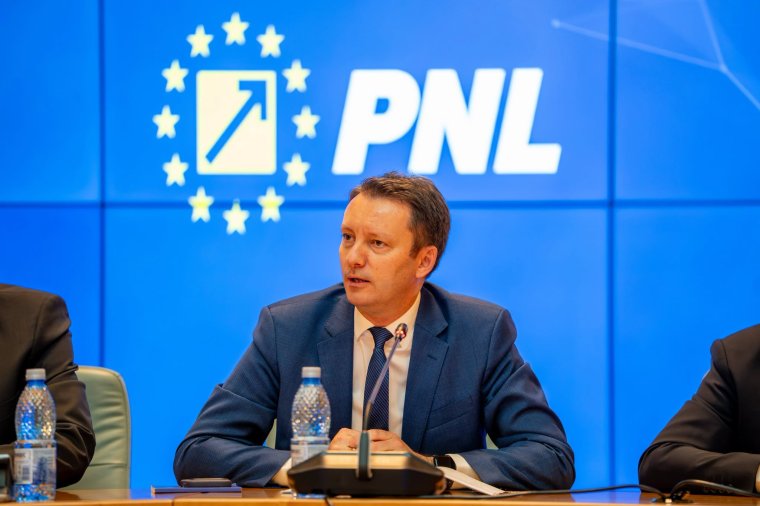 Siegfried Mureșan: Az AUR célja, hogy a PSD helyébe lépjen, és Románia meghatározó politikai erejévé váljon