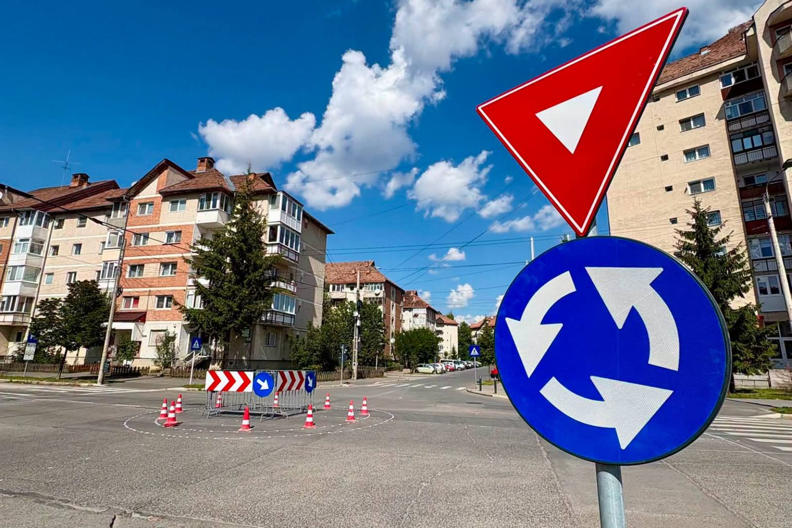 A körforgalomtól a zebráig: közlekedési szabályok, amelyeket sokan félreértenek