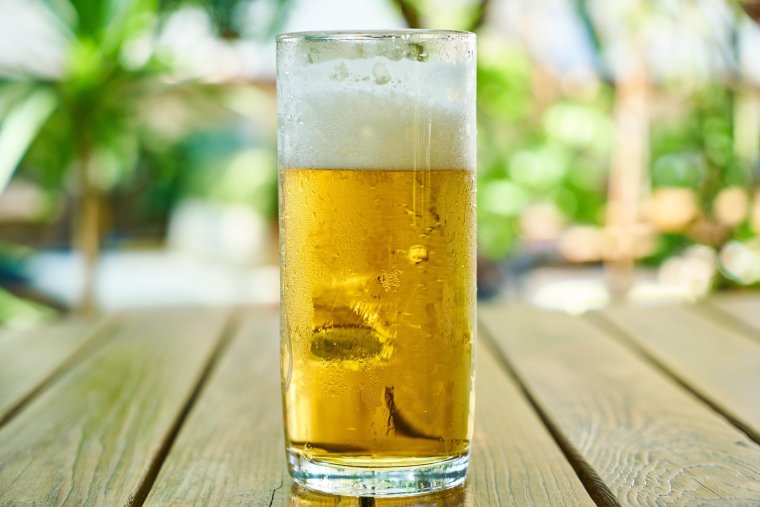 Sörgyártók ellenzik az alkohol káros hatásait jelző felirat kötelező bevezetését