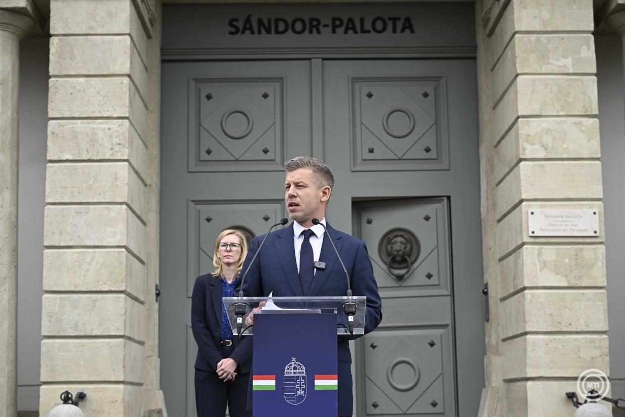 Magyar Péter: Módosítjuk az alaptörvényt a köztársasági elnök leváltása érdekében