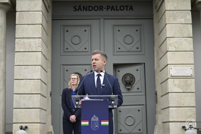 Magyar Péter: Módosítjuk az alaptörvényt a köztársasági elnök leváltása érdekében