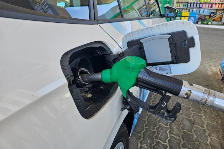Ismét meghaladhatja a 10 lejt a gázolaj literenkénti ára Romániában