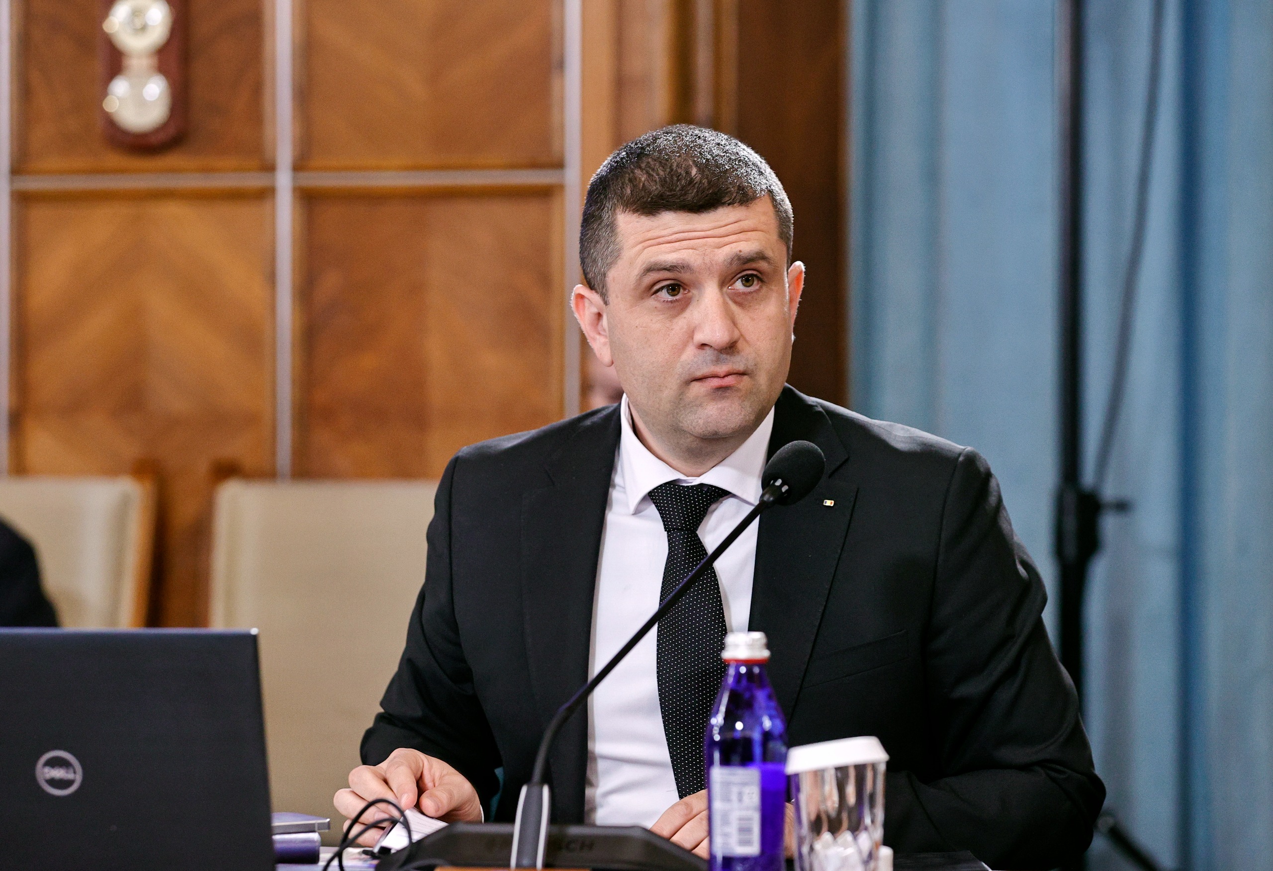 Megerősíti légvédelmét Románia: helikoptereket és radarokat vásárol