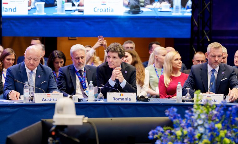 Nicușor Dan: Az elmúlt időszak egyre növekvő politikai feszültségei alapján számítani lehetett a bizalmatlansági indítványra