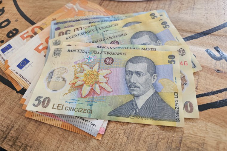Erősödött a lej pénteken a főbb valutákhoz képest