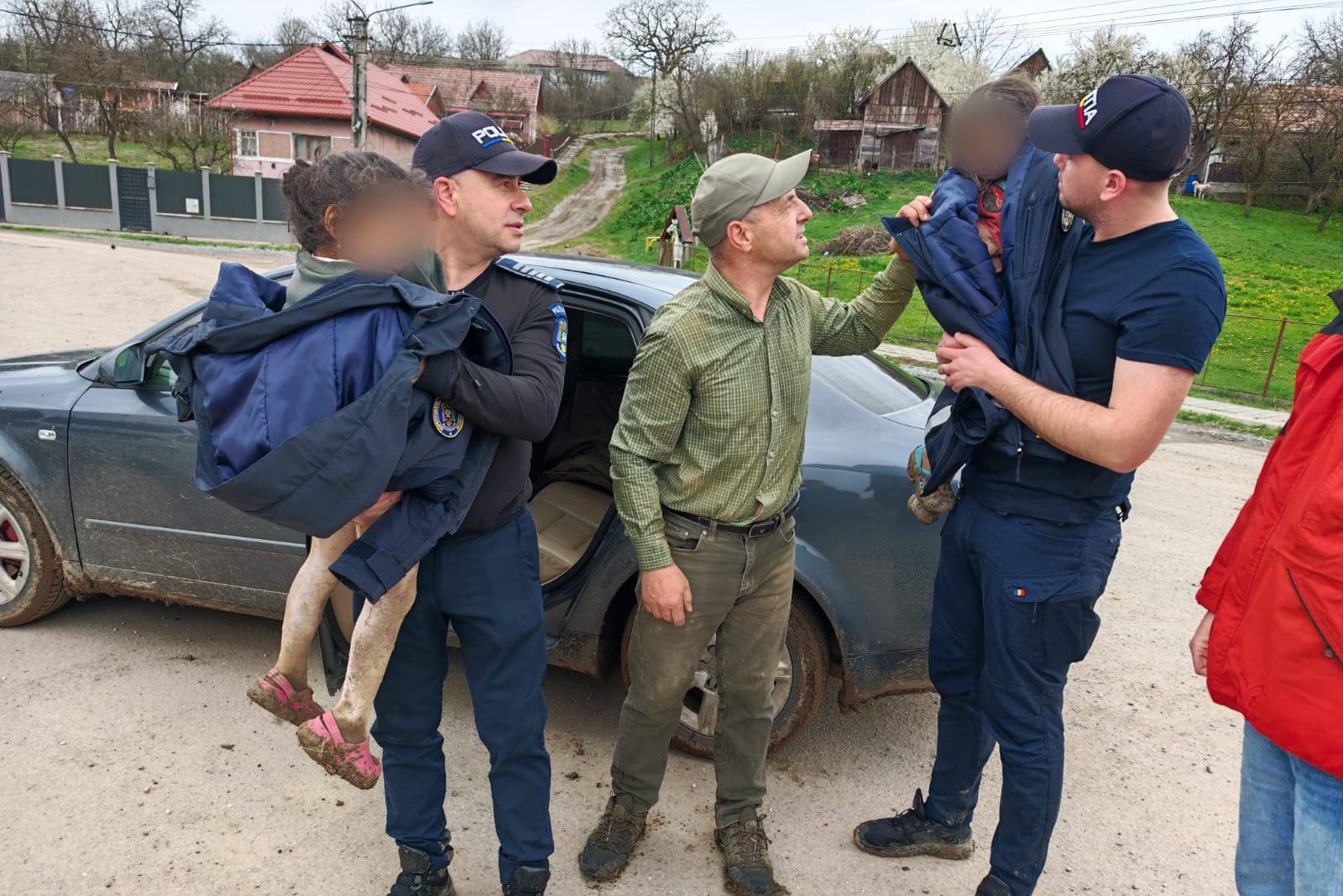 FRISSÍTVE | Megtalálták a két eltűnt dicsőszentmártoni kislányt