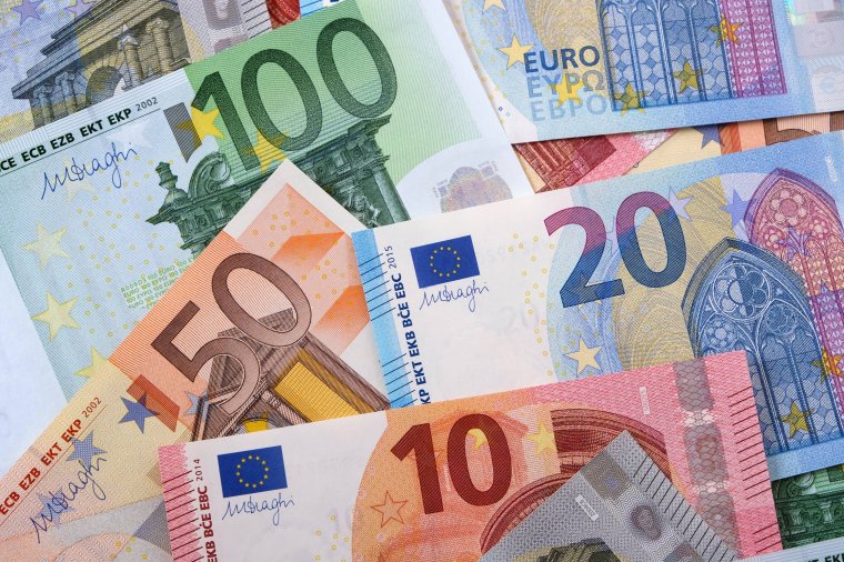 Románia megkapta az első, 2,5 milliárd eurós kifizetést a SAFE program keretében