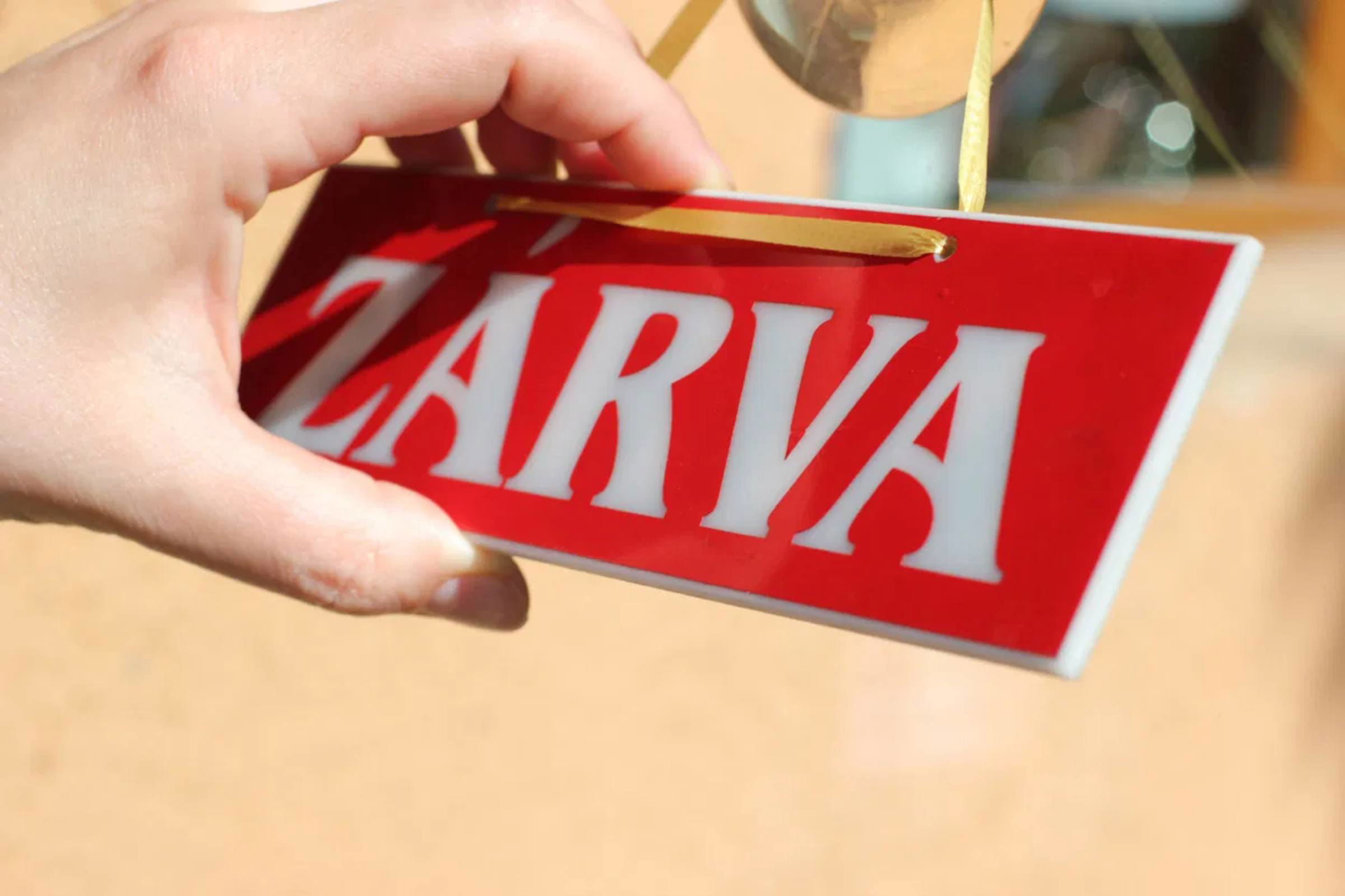 Egyre több bolt tűnik el: megugrott a megszűnt cégek száma Romániában