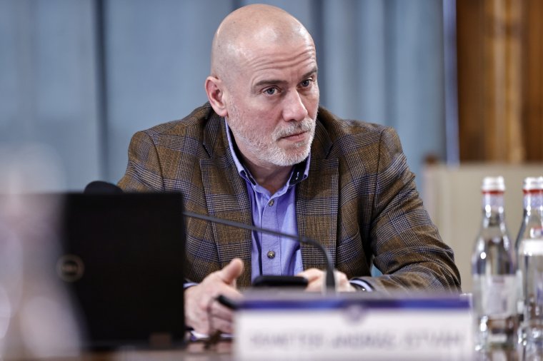 Elutasította a szenátus a Demeter András kulturális miniszter elleni egyszerű indítványt