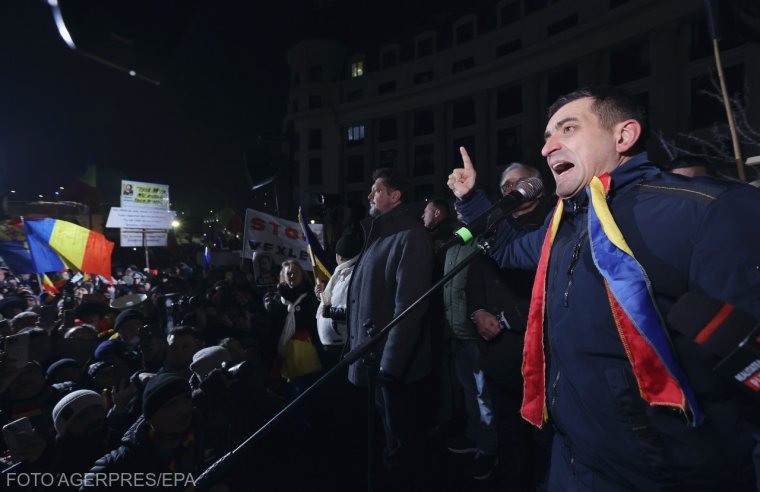 Válaszolt Magyar Péternek Simion: Nem táncoltam a néped sírjain