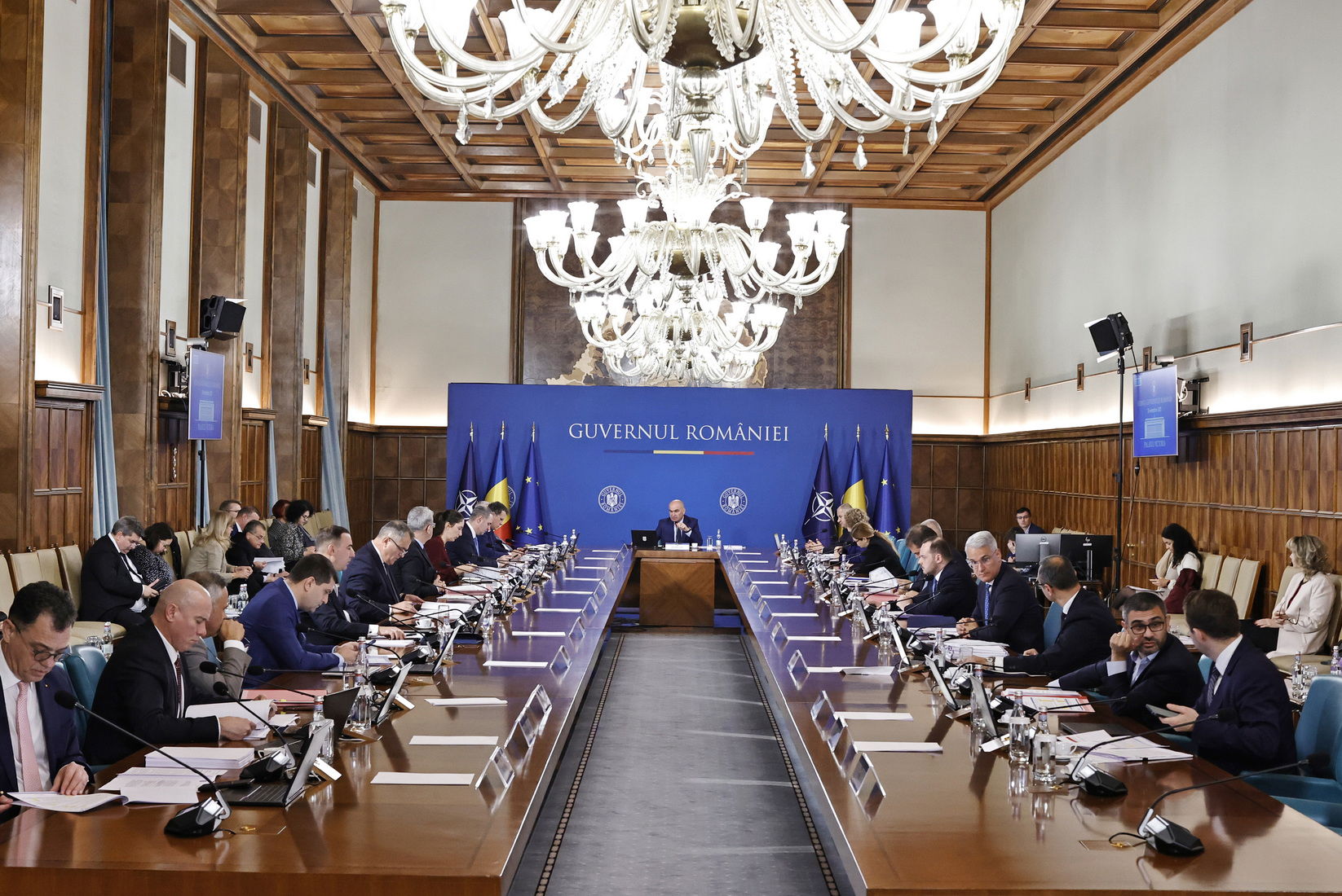 Elfogadta a kormány a jövő évi költségvetés kidolgozásához szükséges salátarendeletet