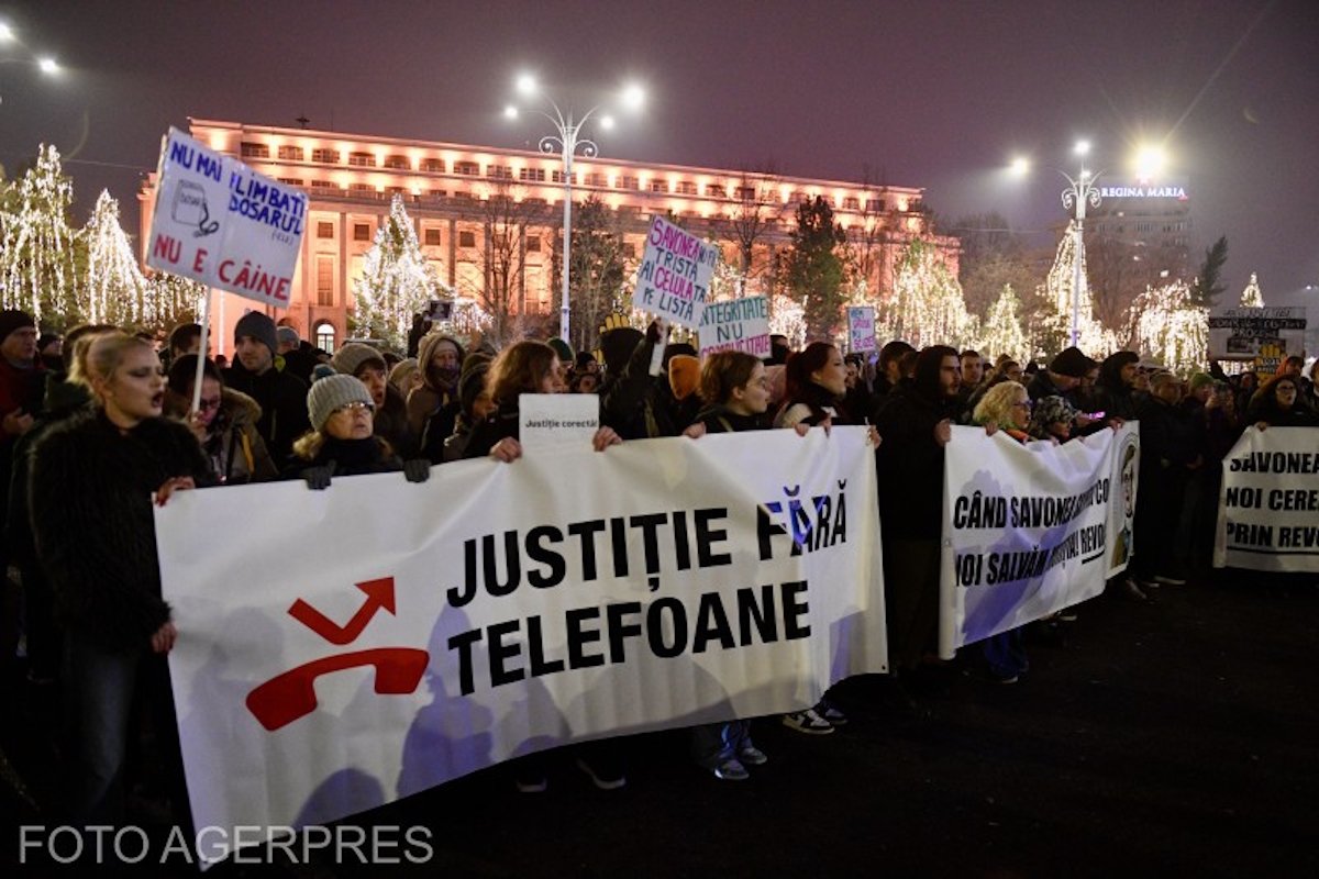 Több ezren tüntettek az igazságszolgáltatás függetlenségéért Bukarestben, ötödik napja zajlanak országszerte a tiltakozó megmozdulások