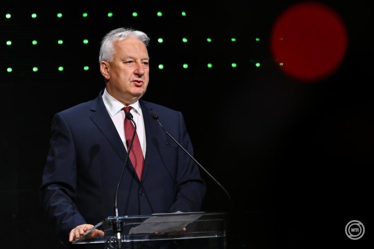 A választáson való részvételre buzdítja a határon túli magyarokat Semjén Zsolt miniszterelnök-helyettes