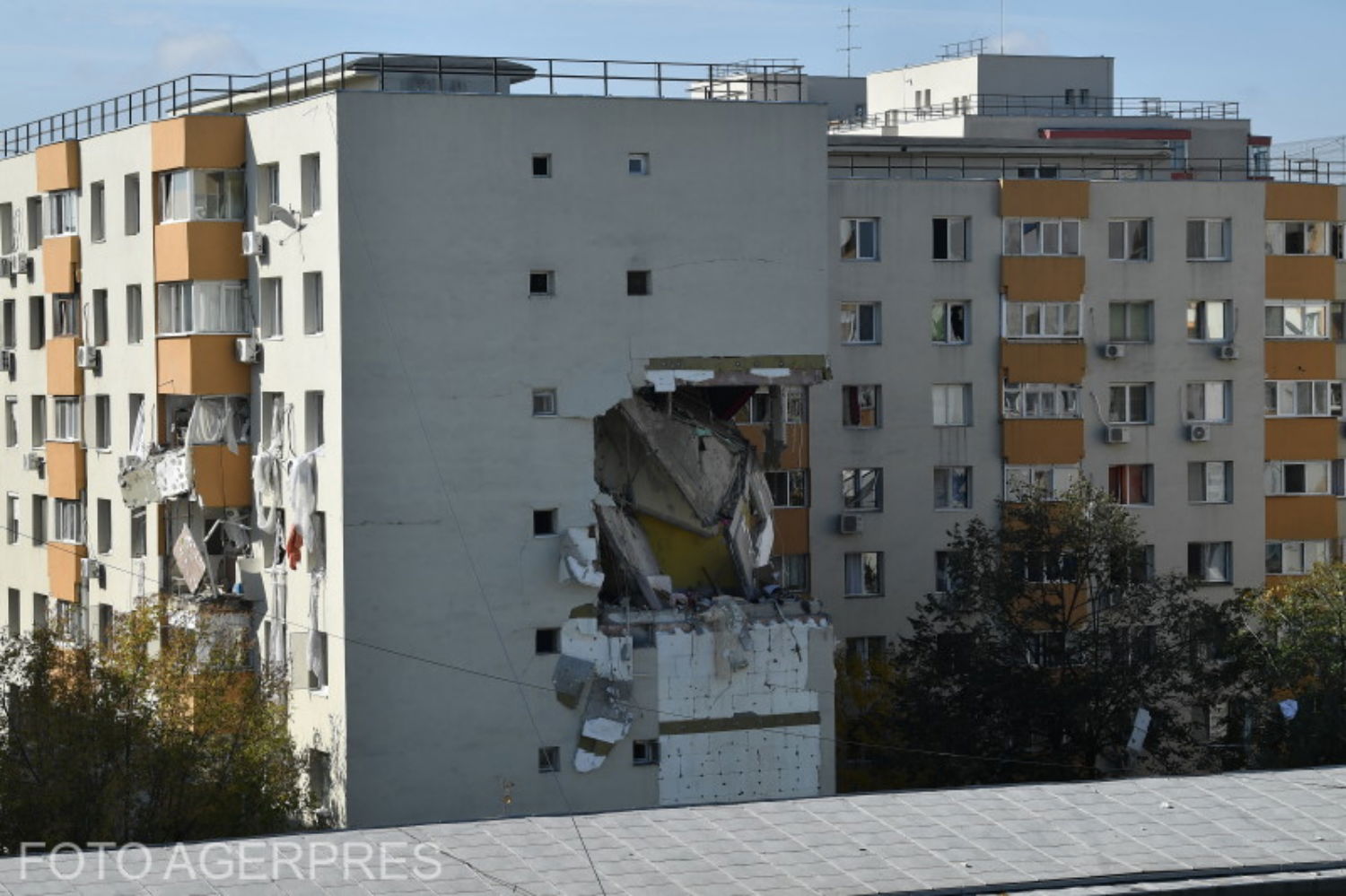 Bukaresti tömbházrobbanás: Lakbértámogatást kapnak a kilakoltatott személyek