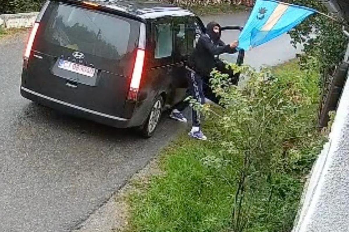 Székely zászlókat téptek le a Kolozsvári Universitatea szurkolói