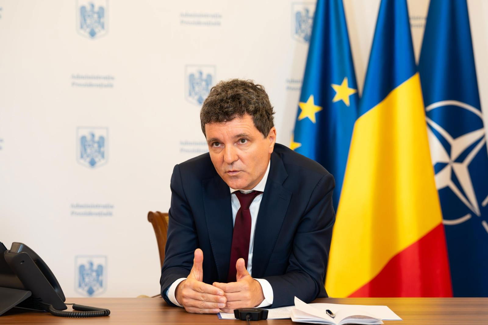 A koalíció vezetőivel egyeztetett Nicușor Dan államfő a Victoria-palotában