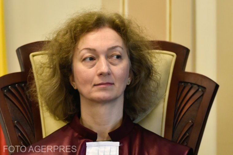 Női vezető az alkotmánybíróság élén