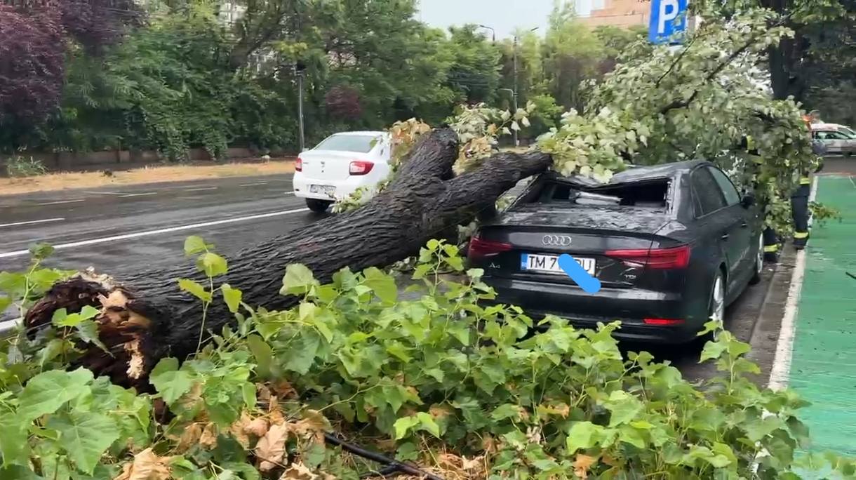 Tizenkilenc megye több mint 80 településén okozott károkat a rossz idő az elmúlt 24 órában