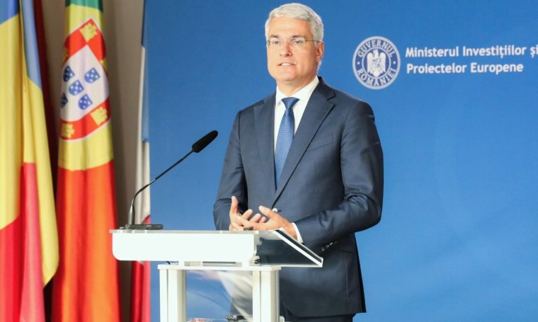 Elfogadta a kormány a közalkalmazottak bérpótlékát csökkentő sürgősségi rendeletet