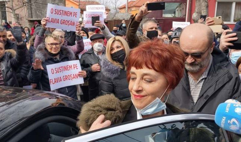 Fegyelmi vizsgálatot indított az orvosi kamara Flavia Groșan váradi tüdőgyógyász ellen