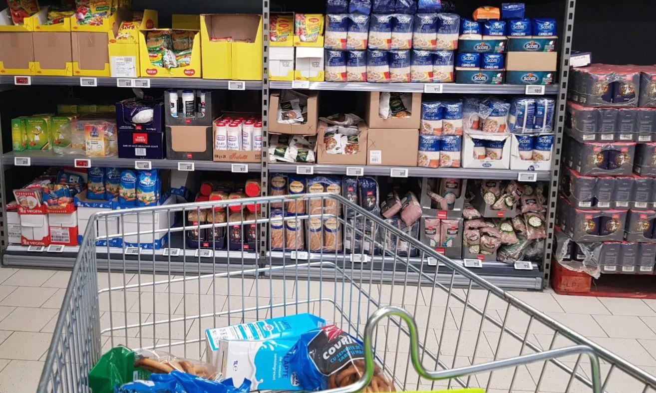Az élelmiszerek közel kilenc százalékkal drágultak egy év alatt