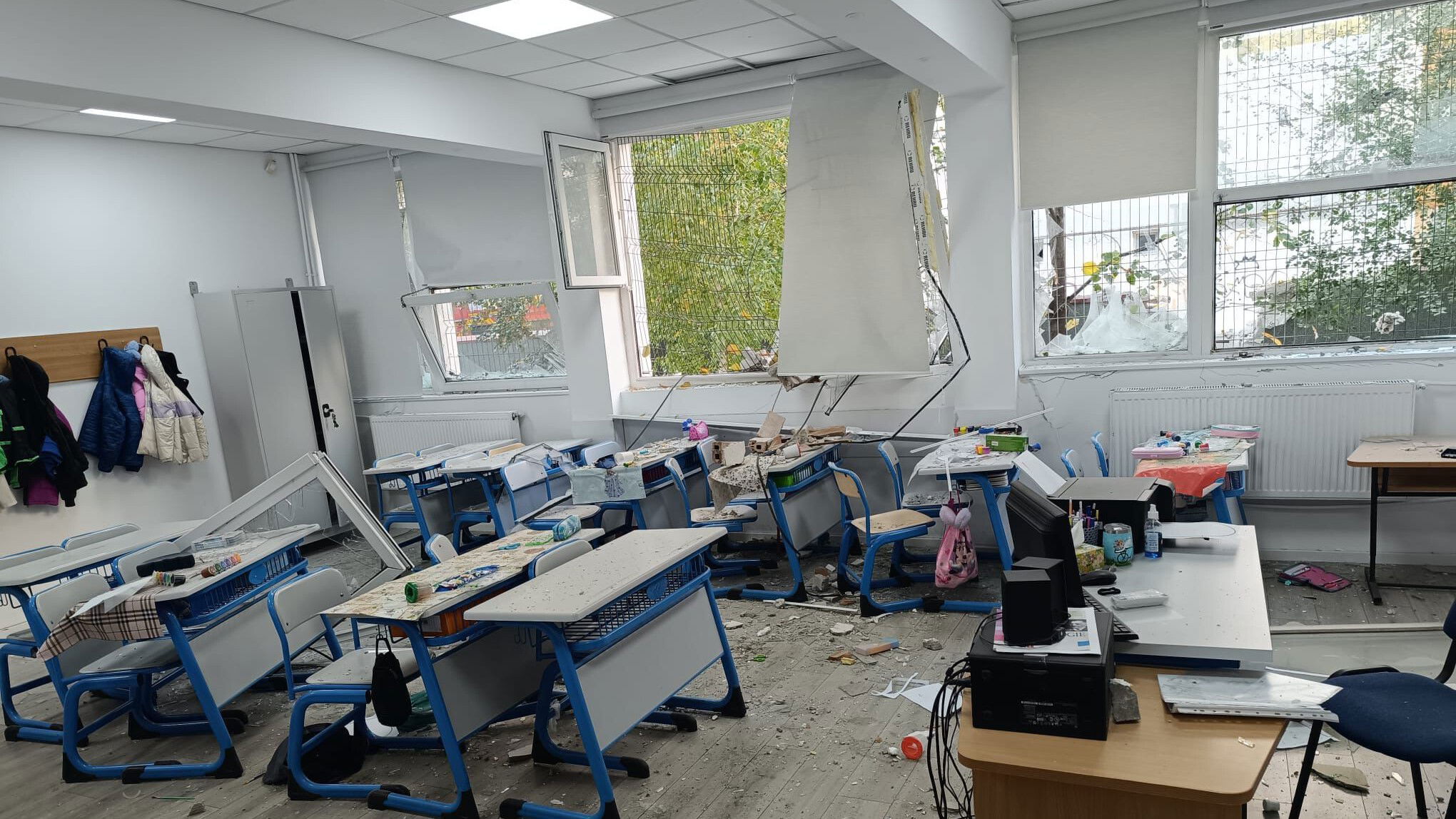 Bukaresti tömbházrobbanás: egy közeli iskola több osztályterme is megrongálódott