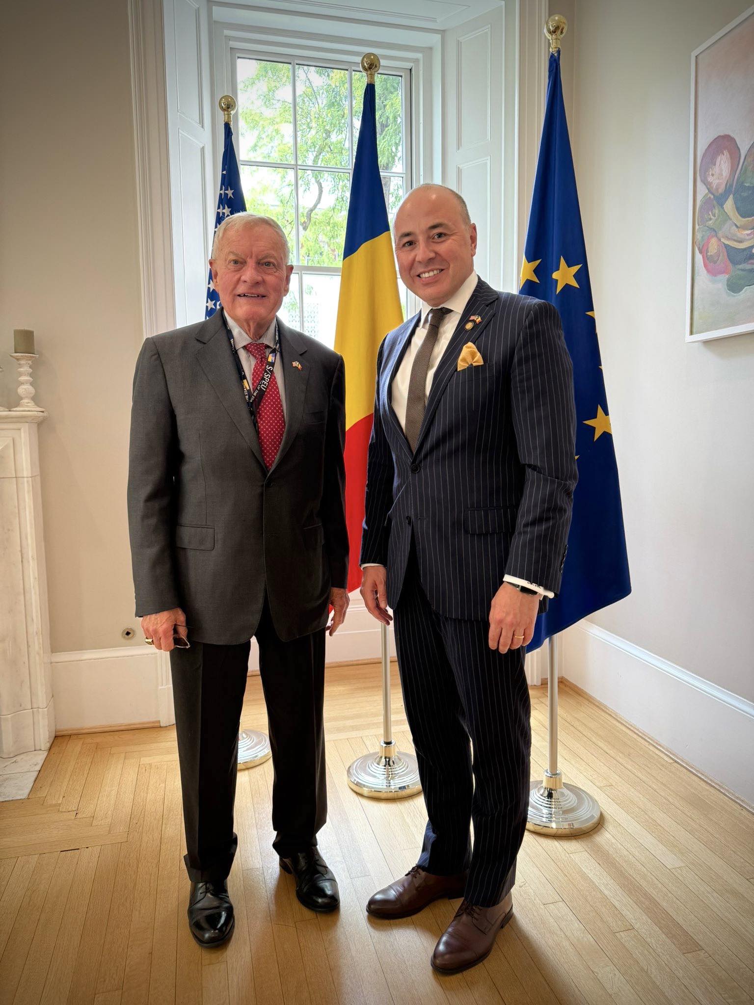 Többek között Ukrajnáról tárgyalt a washingtoni román nagykövet Keith Kellogg amerikai tábornokkal