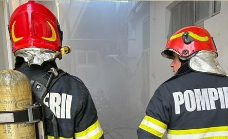 Kigyulladt egy takarmányraktár Nagyszalontán