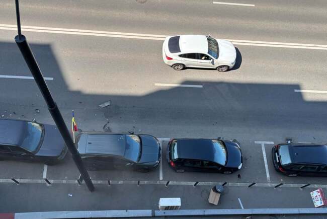 Négy parkoló autónak ütközött egy járművezető Váradon | VIDEÓ