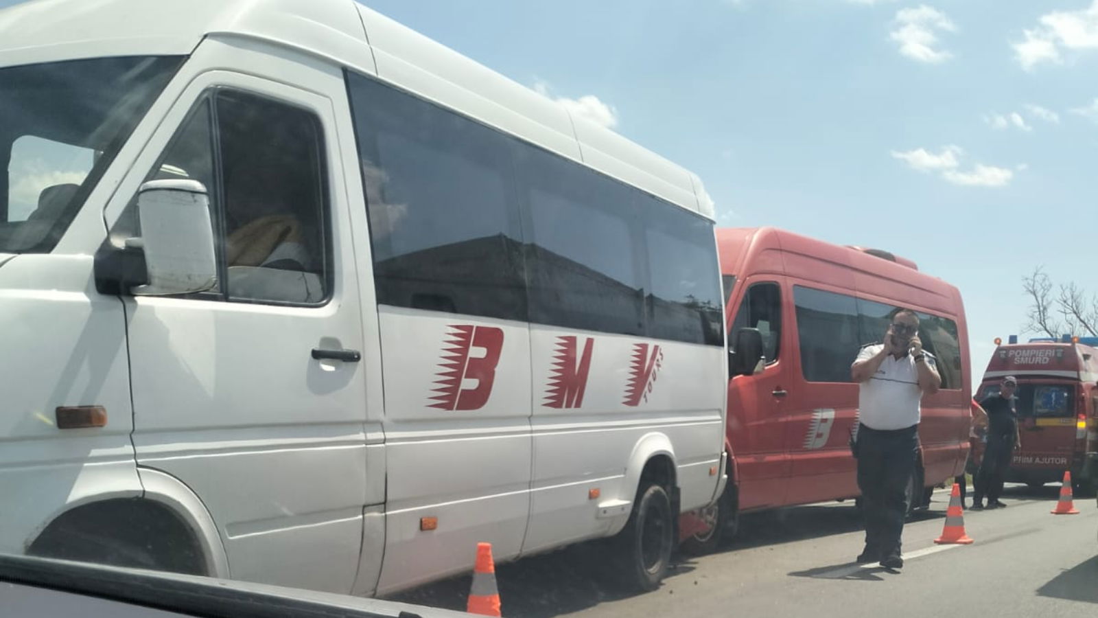 FRISSÍTVE | Az egyik kisbusz sofőrje okozta a hegyközkovácsi láncbalesetet, öten kerültek kórházba – FOTÓK és VIDEÓ