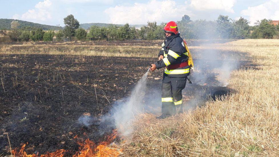 Több helyen is lángra kaptak a búzatáblák Bihar megyében