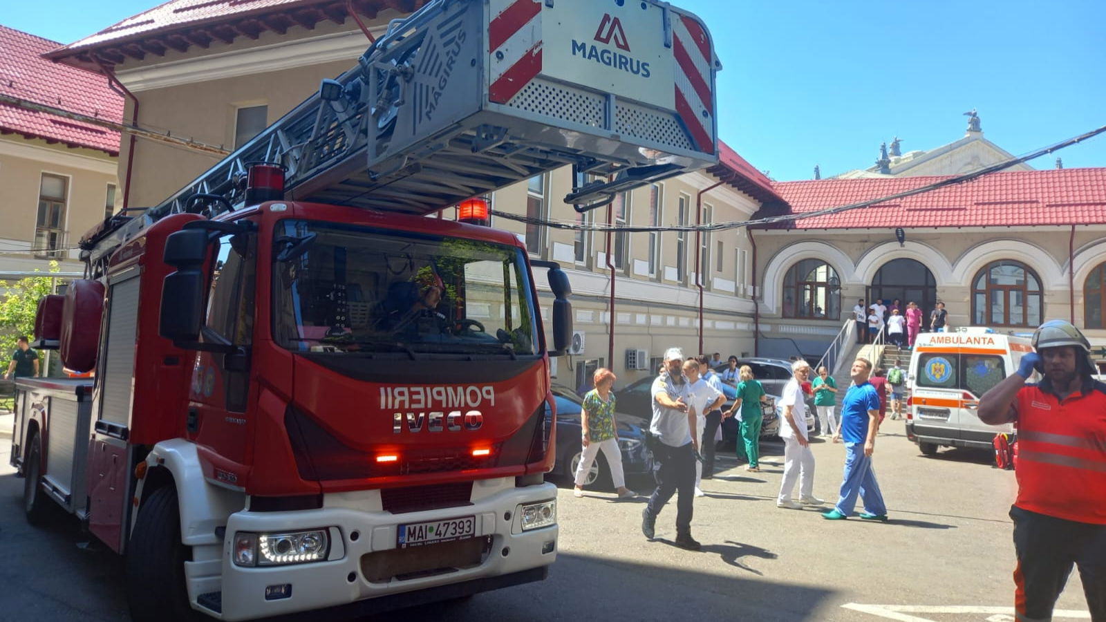 Tűz ütött ki a iași-i Cuza Vodă szülészeti klinikán, közel 300 személyt evakuáltak