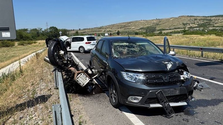 FRISSÍTVE | Három jármű balesetezett Élesden, egy motoros elhunyt | FOTÓK és VIDEÓ
