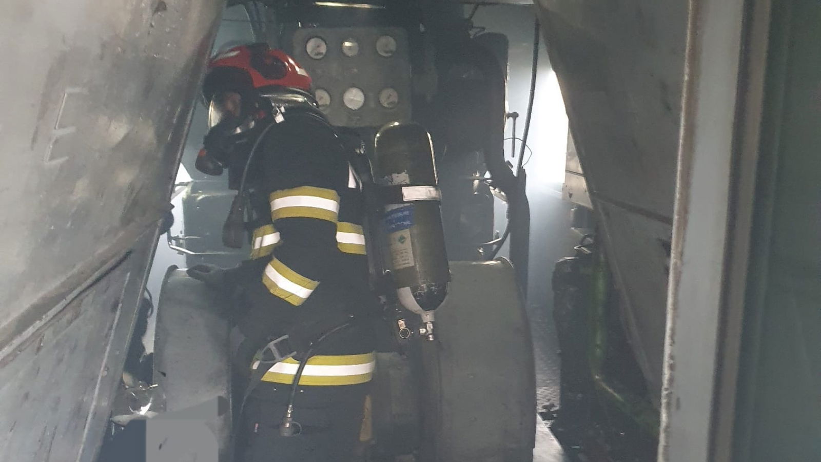 Kigyulladt egy mozdony az asszonyvásári vasútállomás közelében