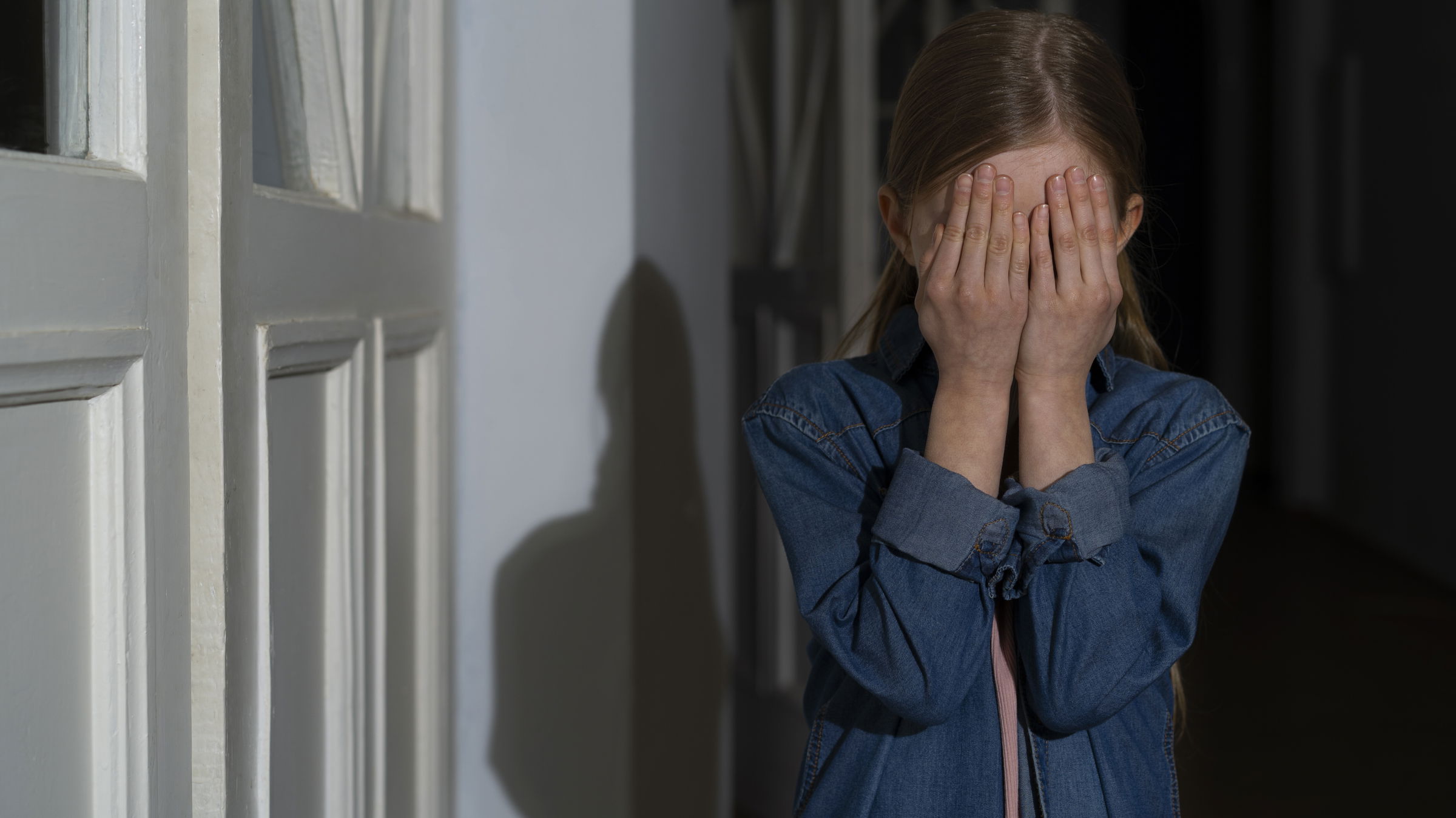 Intim fotókkal zsarolta a kilencéves kislányt egy Bihar megyei férfi