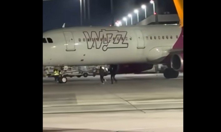 Két román férfit tartóztattak le Kölnben, miután a kifutópályára rohantak egy lekésett járat miatt | VIDEÓ