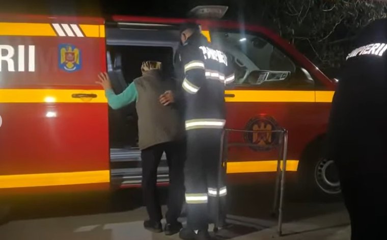 Több mint hatvan személyt evakuáltak biztonsági okokból két határmenti faluból