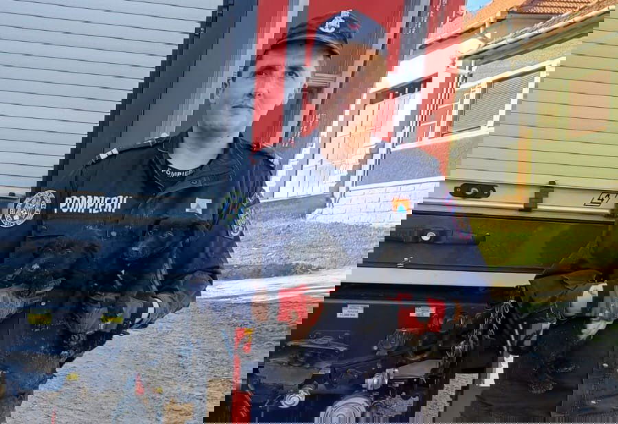 Két kölyökkutyát mentettek ki a belényesi tűzoltók egy csatornából│VIDEÓ