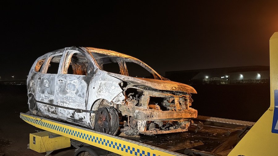 Kiégett autó, halott férfi – az ügyészség szerint nem történt bűncselekmény