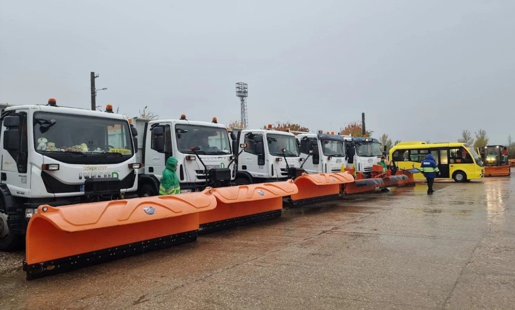 Nem csak a városvezetés, a lakosok is követhetik a hókotrók tevékenységét Nagyváradon