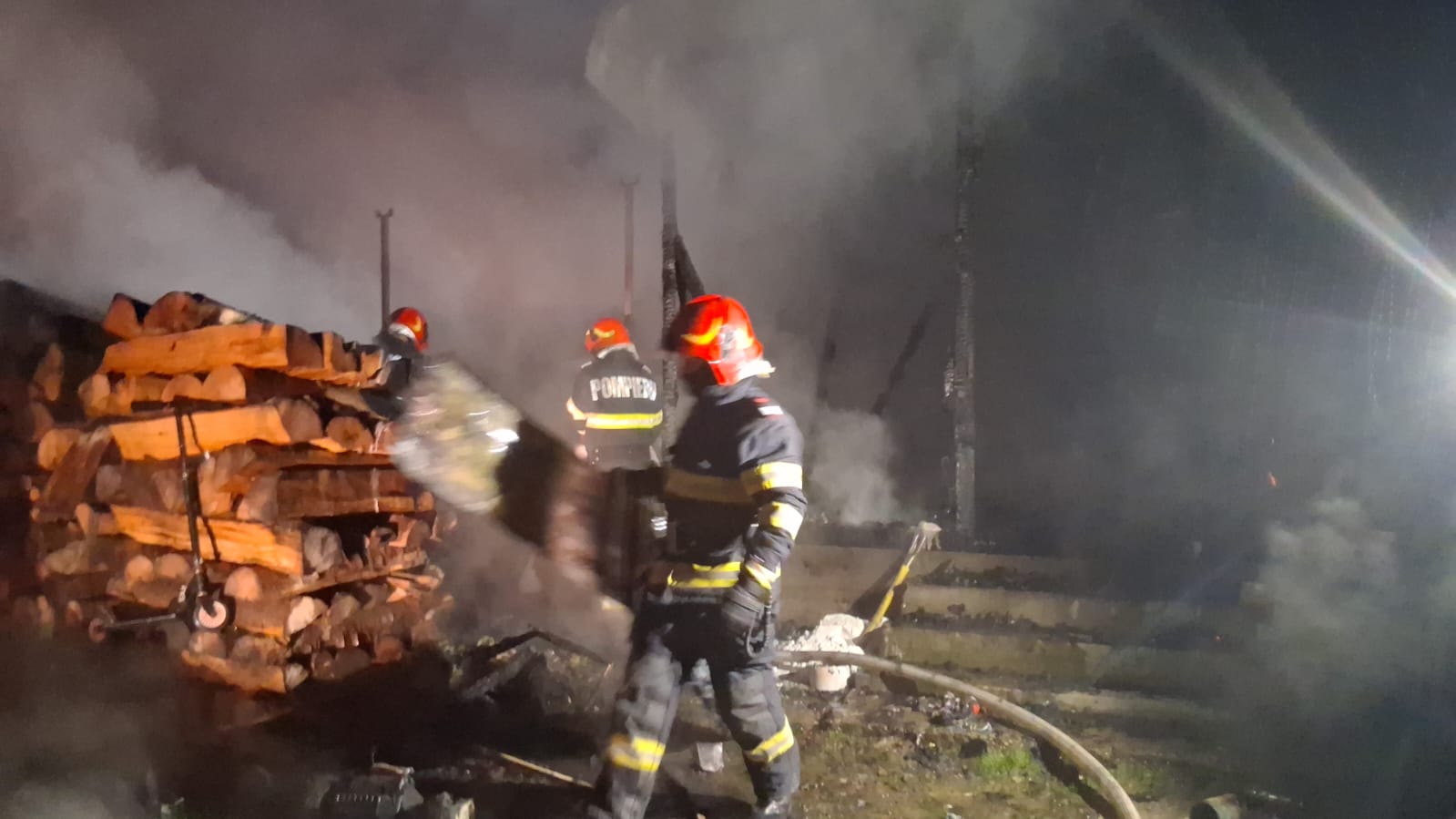 Tűzesetek pusztítottak az éjjel Bihar megyében