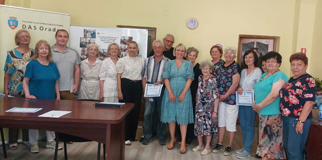 Ingyenes digitális tanfolyamok időseknek