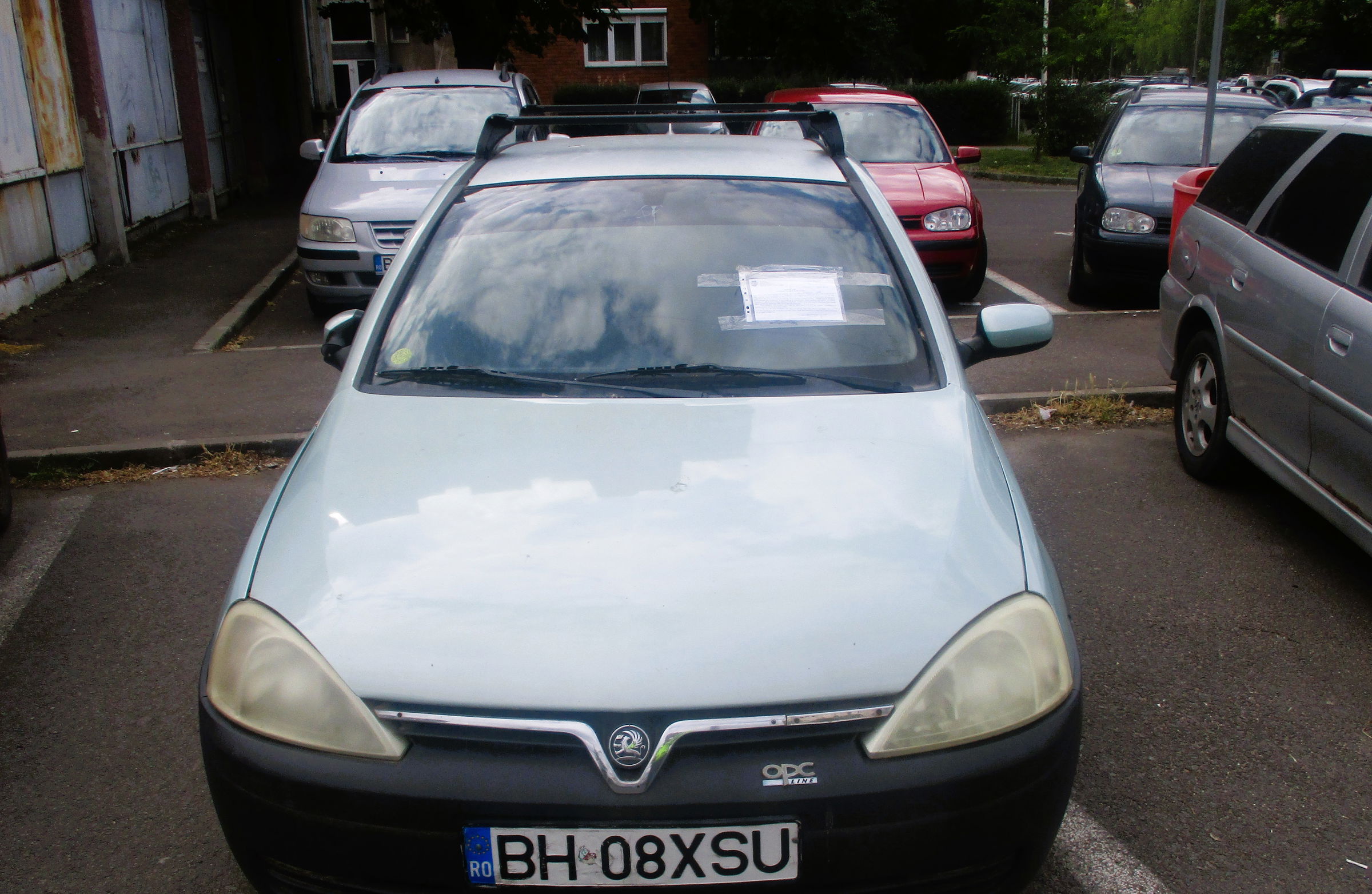 Elhunyt a jármű tulajdonosa, el kell szállítani az autót