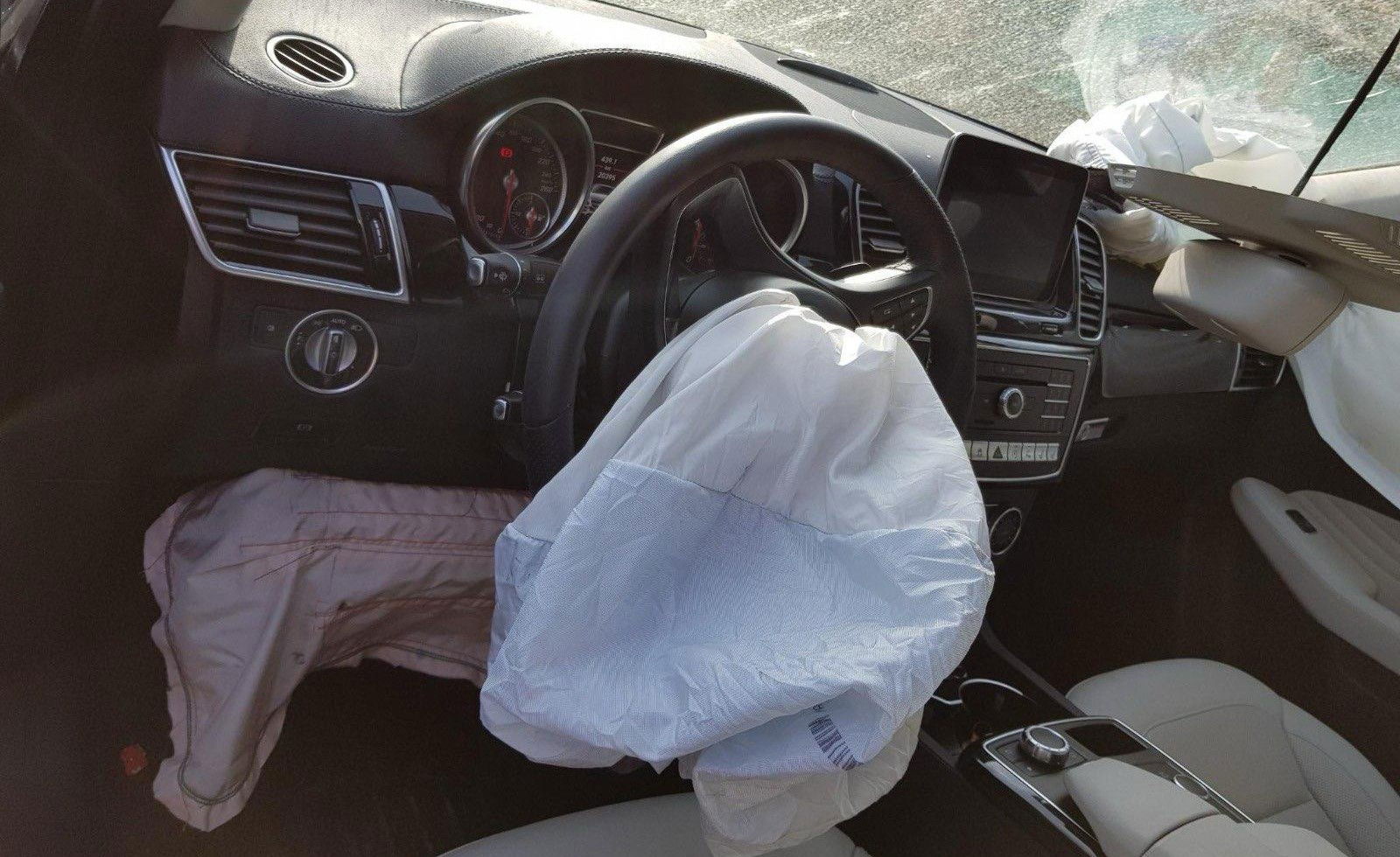 RAR: számos autómárkát érintő visszahívási kampány zajlik Romániában is, főként a légzsákokat kell ellenőrizni