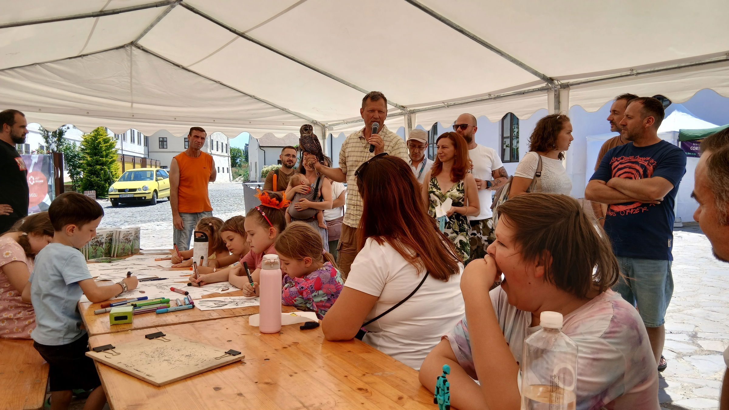 A kézművesség és a madarak álltak a vasárnapi gyermekprogramok középpontjában