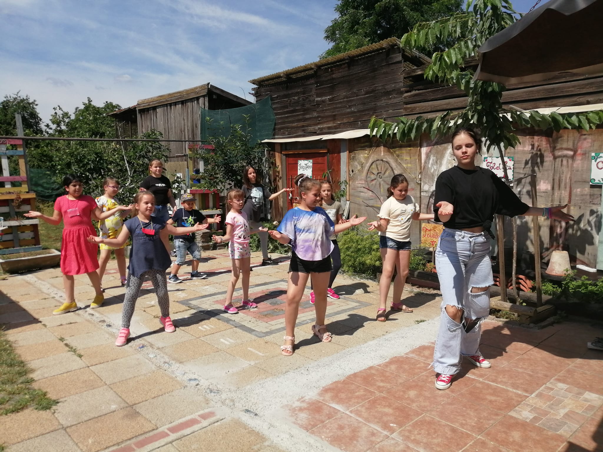 Összművészeti gyermektábort szerveznek Biharpüspökiben