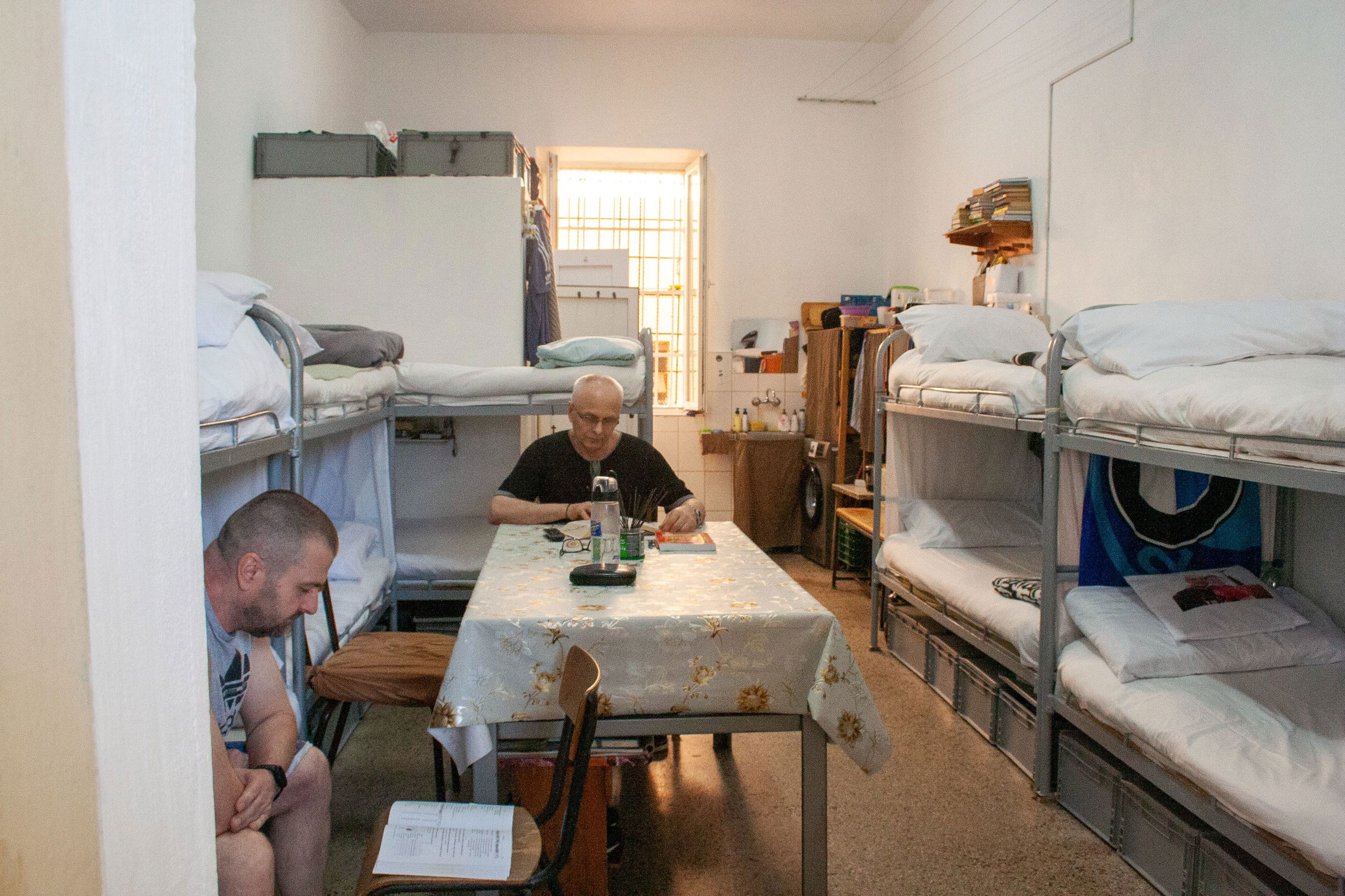 Drog a rácsok mögött, másfélszeres túltelítettség – súlyos kihívásokkal küzd a váradi börtön