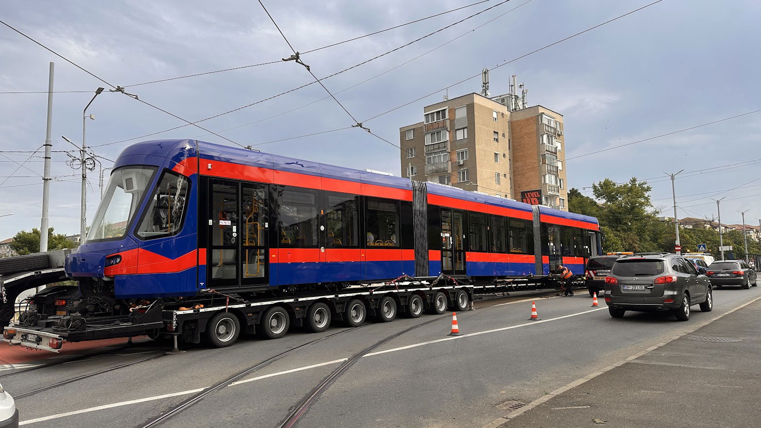 Megérkezett a második villamos Nagyváradra